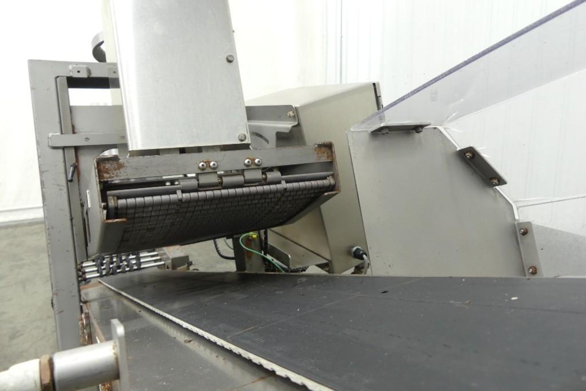 Bag Flattening and Belt Incline Conveyor - Image 4 of 13