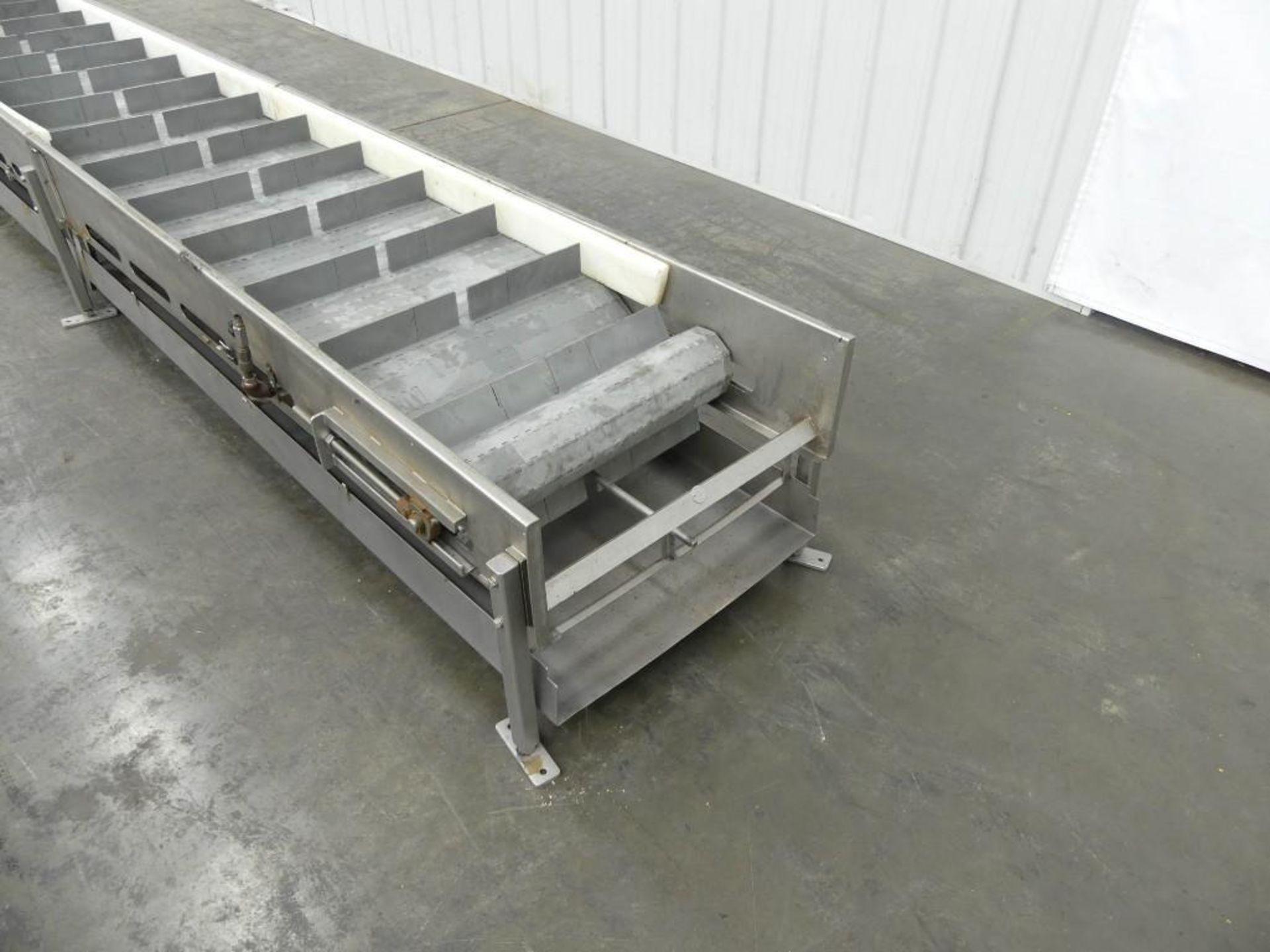 25" Wide Cleated Incline Conveyor 80" Discharge - Image 5 of 8