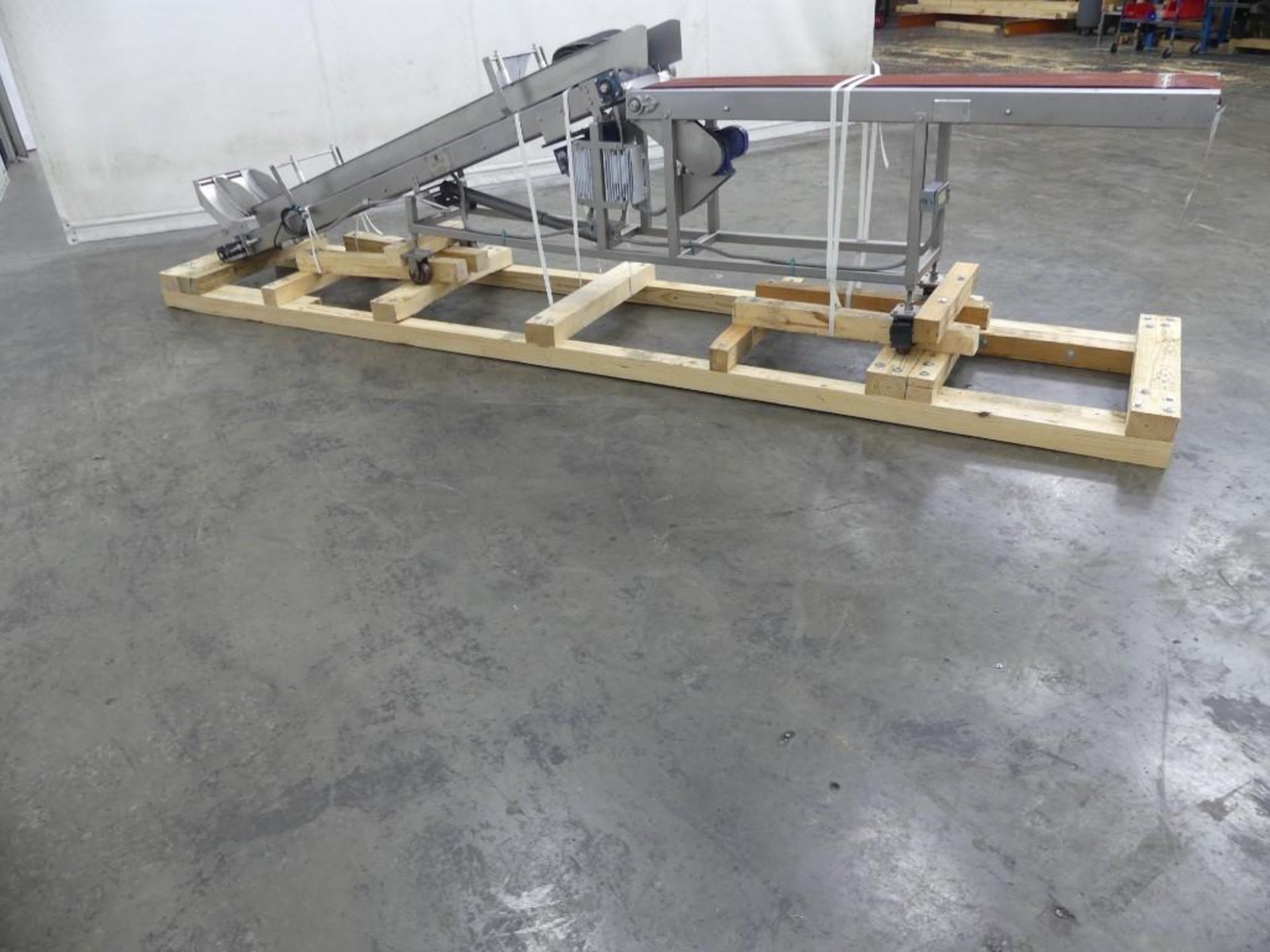 AC Horn D699163 10" Wide Belt Incline Conveyor - Image 6 of 11