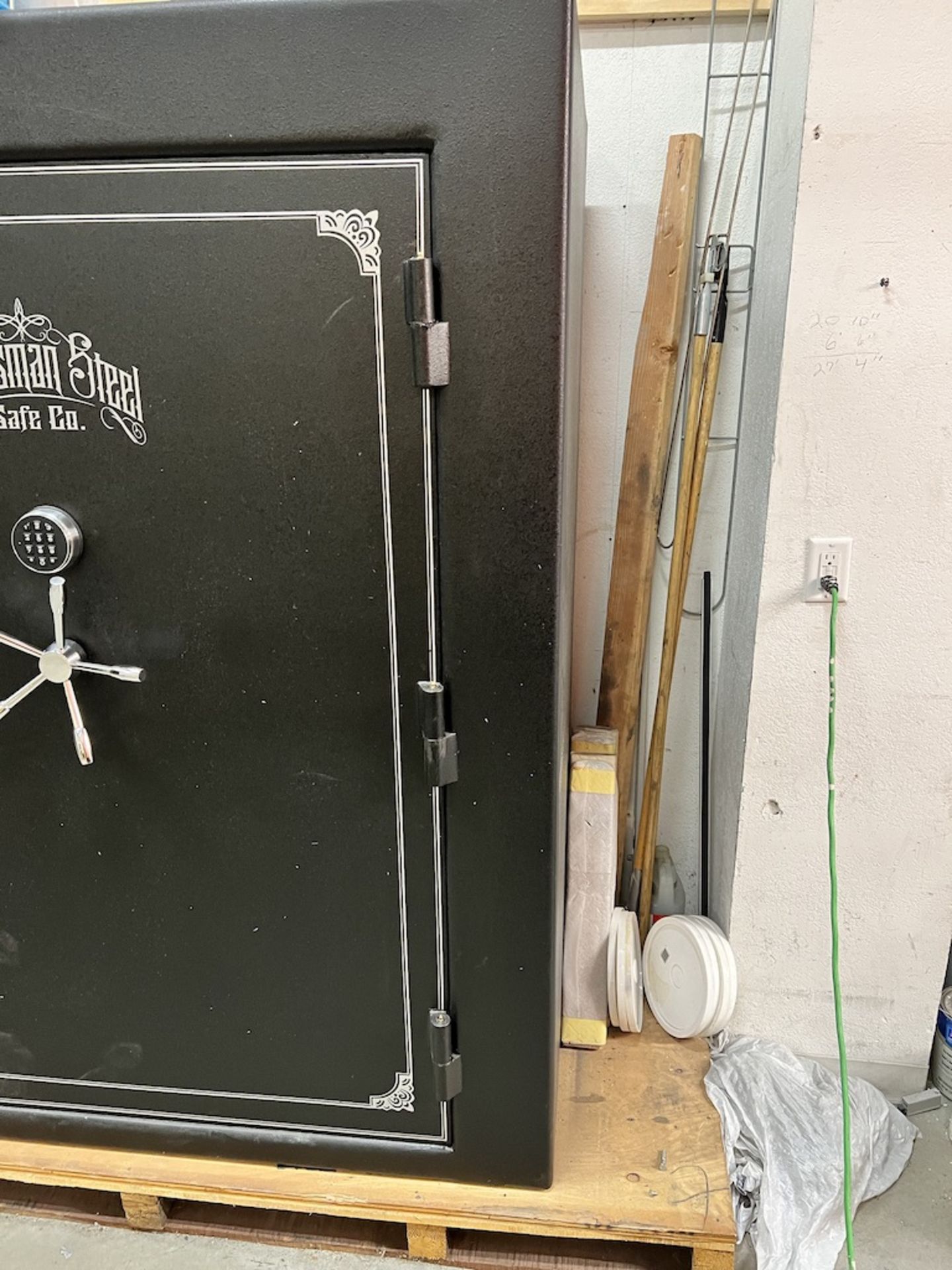 LOT OF: (1) SPORTSMAN STEEL SAFE, THE SAFE IS ON A PALLET-THIS SAFE SHOULD BE REMOVED ON THE FIRST R - Image 4 of 12