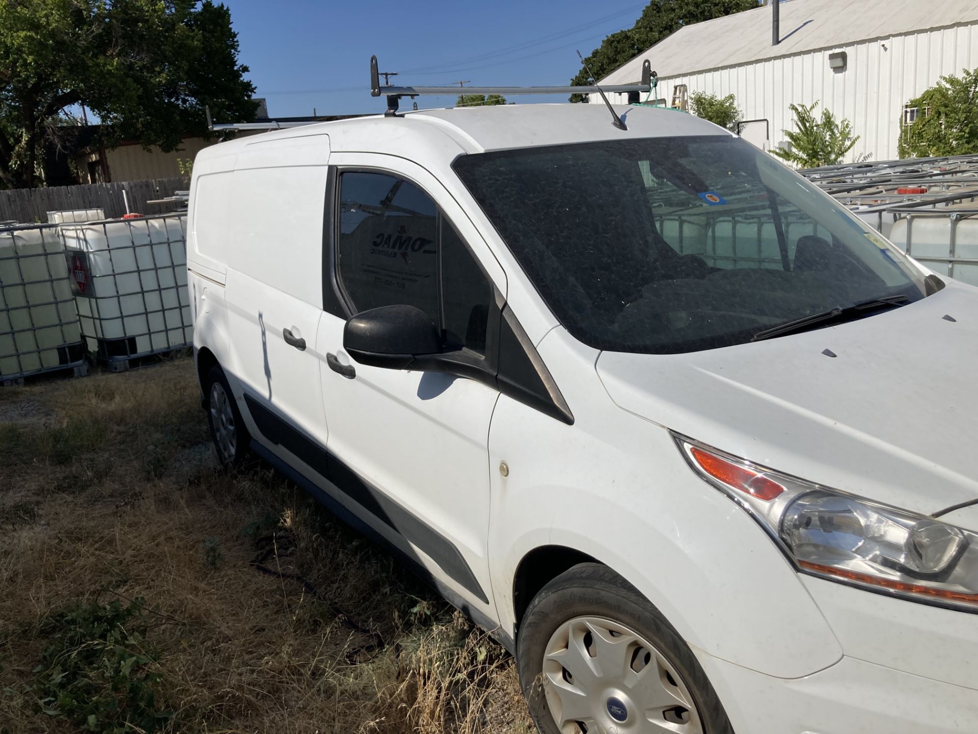 2018 Ford Transit Connect XLT, color White, with roof rack. VIN NM0LS7F73J1372848 - Image 5 of 10