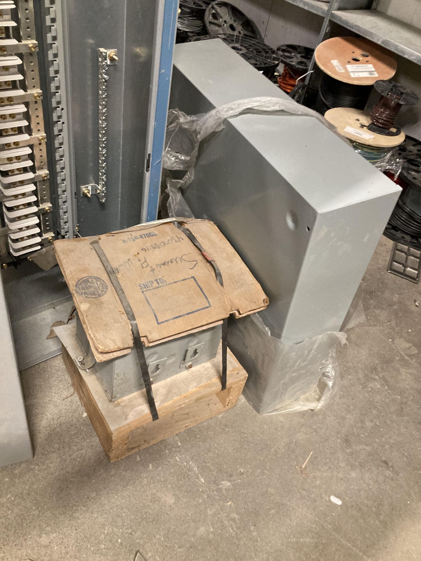 LOT OF: (8) electrical power boxes, large. Approximately 4 foot high 2 foot wide 6 inches deep - Image 5 of 6