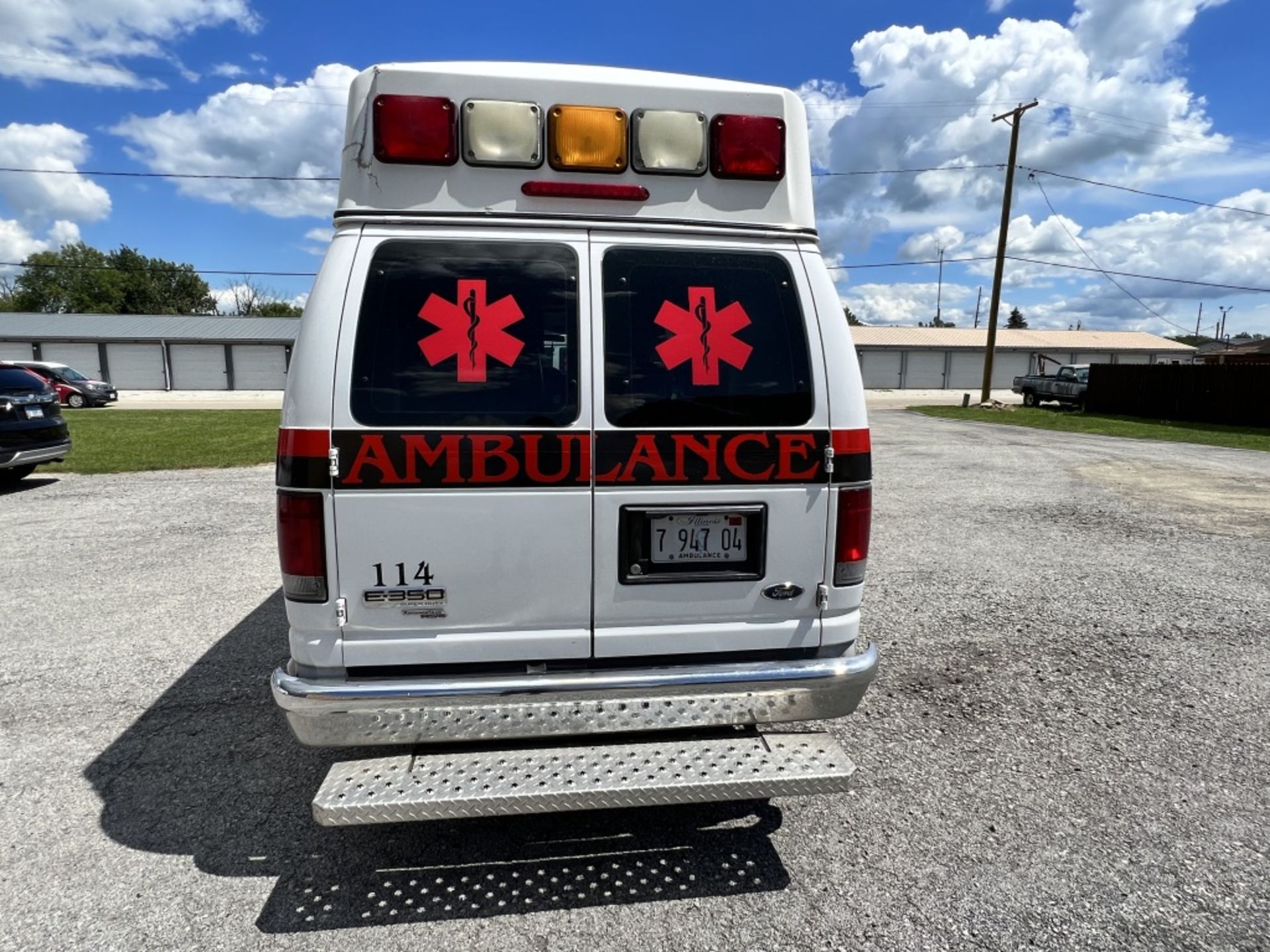 2011 FORD AMBULANCE, E-350 SUPER-DUTY, ADVANCE TRAC RSC, 6.8 LITRE, 10 CYLINDER GASOLINE ENGINE, TRU - Image 10 of 69