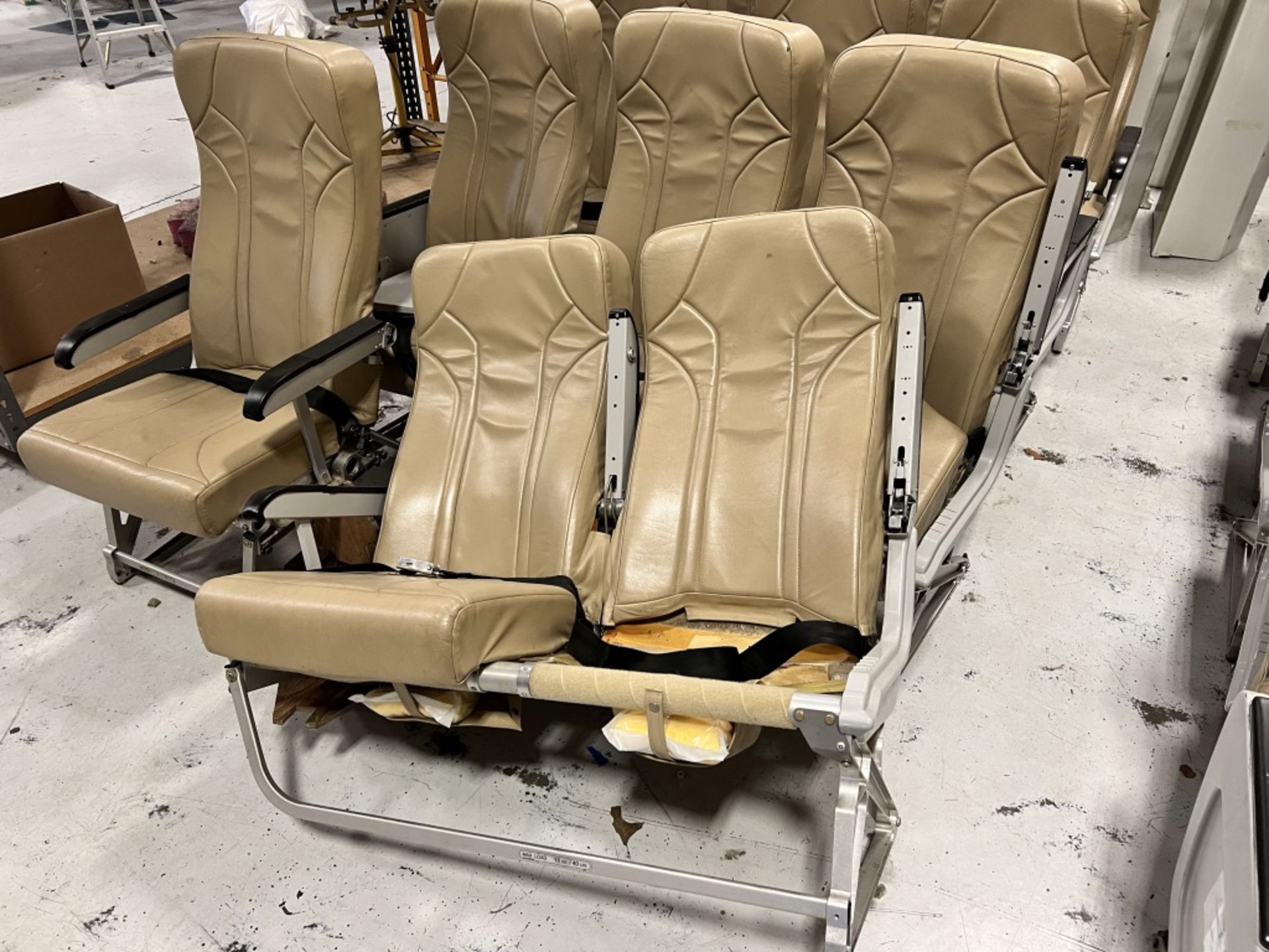 LOT OF: (30) SEATS, (1) FLIGHT ATTENDANT SEAT/ JUMP SEAT, (7) OVERHEAD LUGGAGE COMPARTMENTS AND (1) - Image 3 of 21