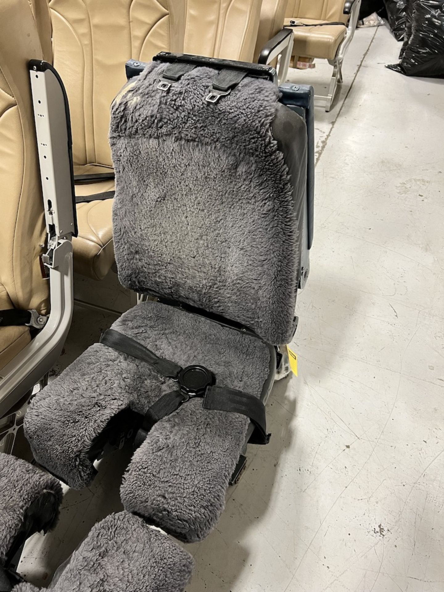 LOT OF: (1) PILOT SEAT AND (1) CO-PILOT SEAT. - Image 3 of 10