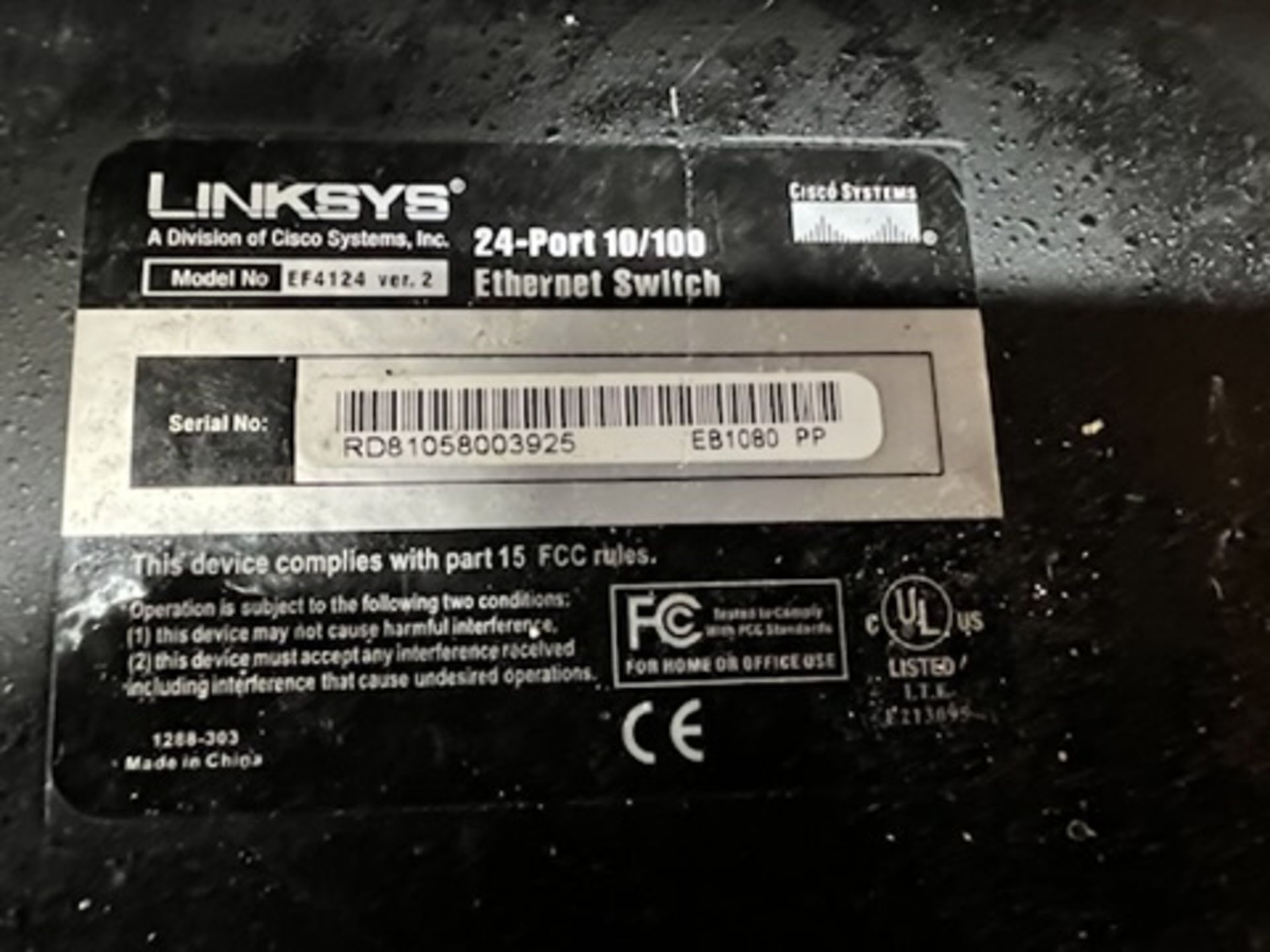 Lot of: (2) Cisco 2500 series routers , (1) Cisco IAD 2400 Series router, (2) Linksys 24-port intern - Image 16 of 18