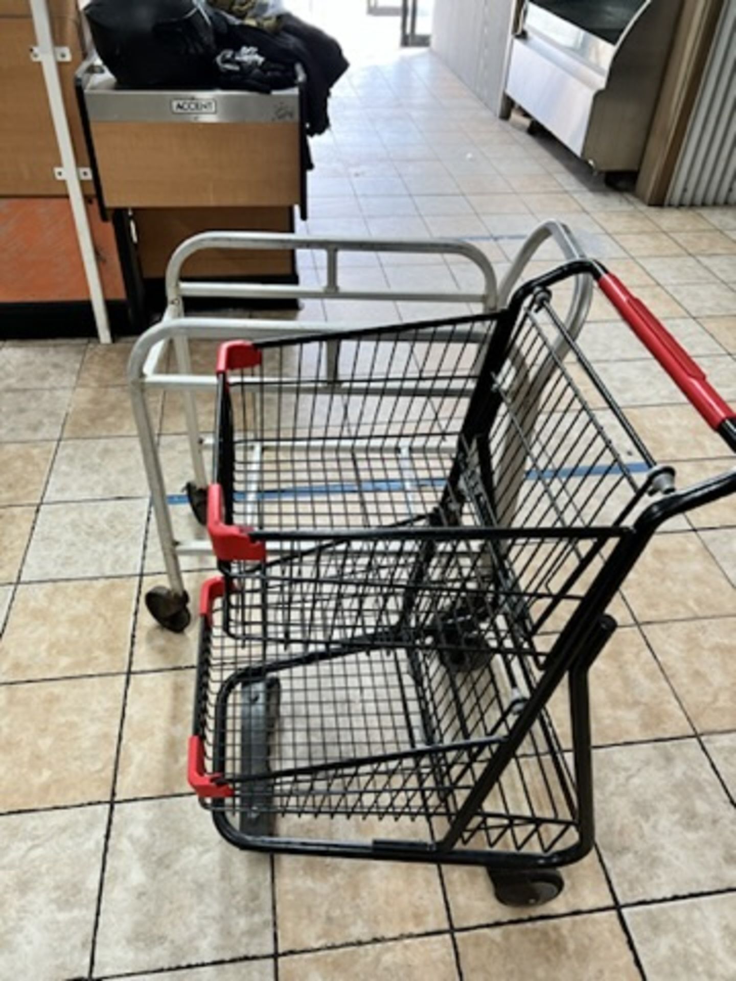 Lot of: (1) silver wheeled cart, and (1) grocery cart - Image 3 of 8