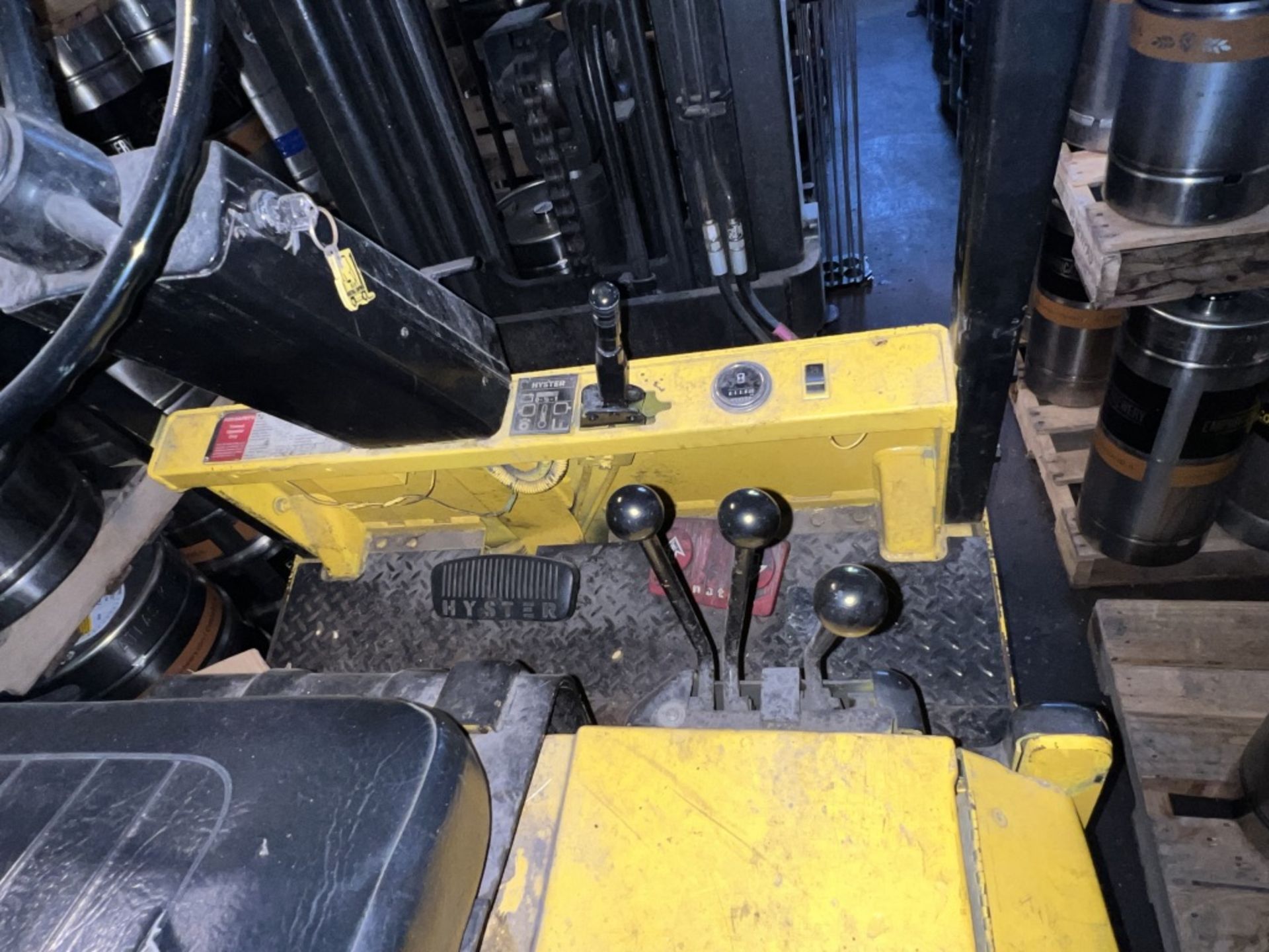 HYSTER 50 FORKLIFT. NON WORKING CONDITION, MODEL E50XL-33 - Image 8 of 14