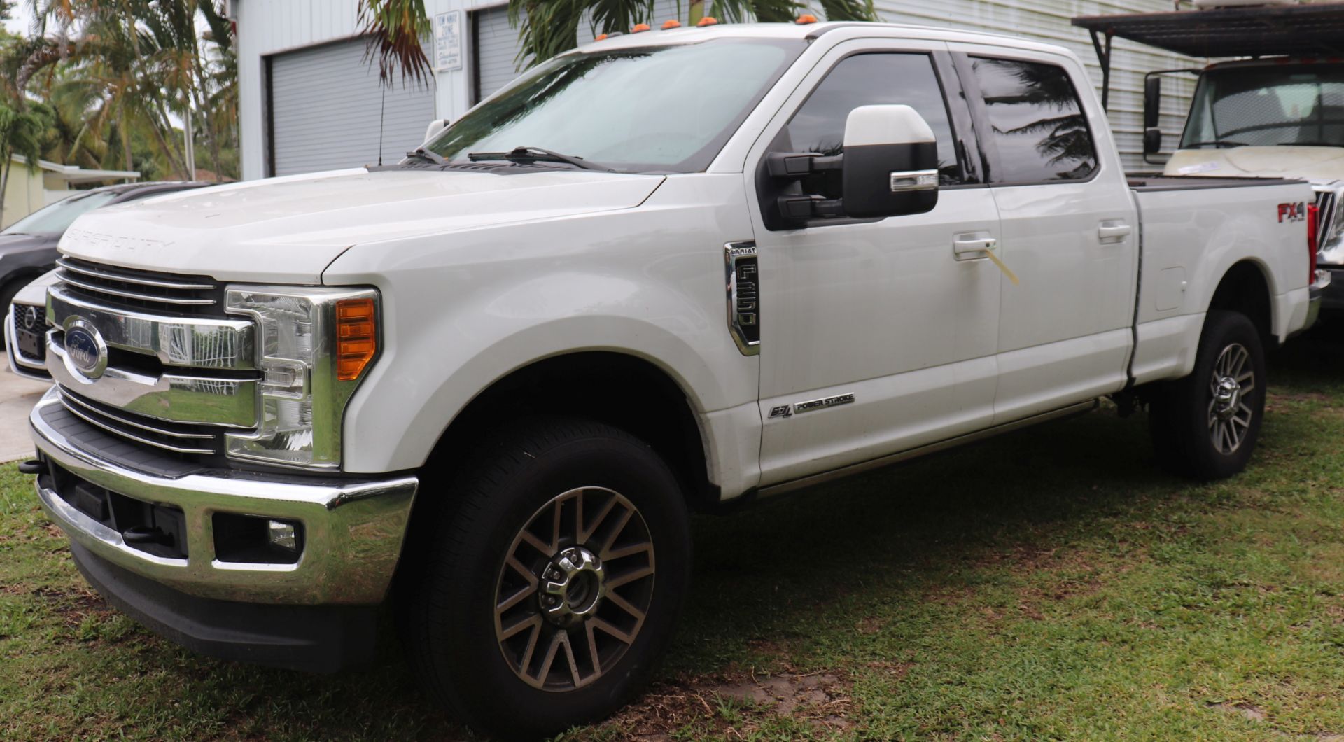 2017 Ford F-250 Lariat 6.7 liter power stoke turbo diesel pickup, 75,077 Miles, Roll-N-Lock Bed Cove