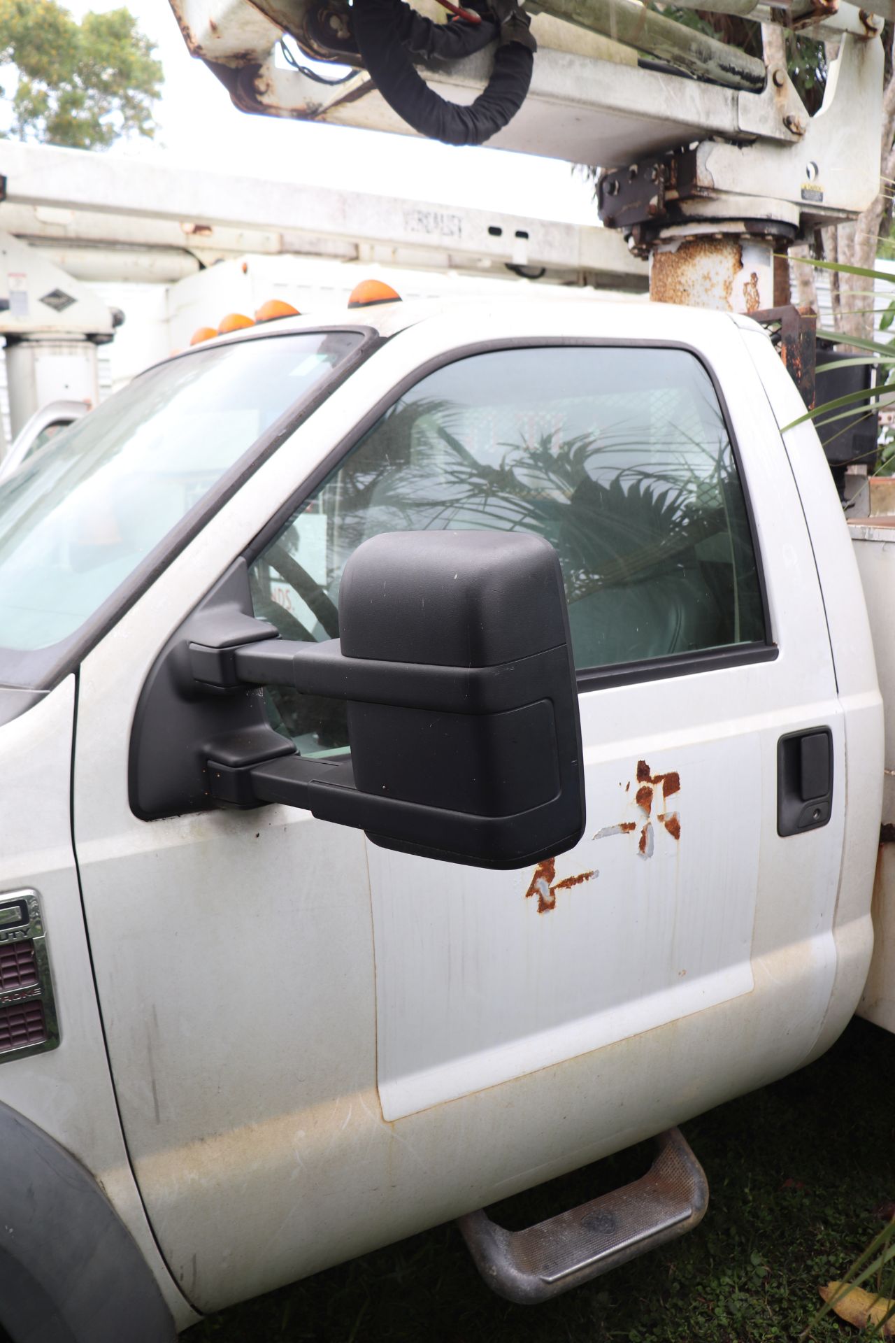 2008 Ford F-450 Vin: 1FDXF46R08ED87086 With Altec telescoping lift - Image 15 of 24