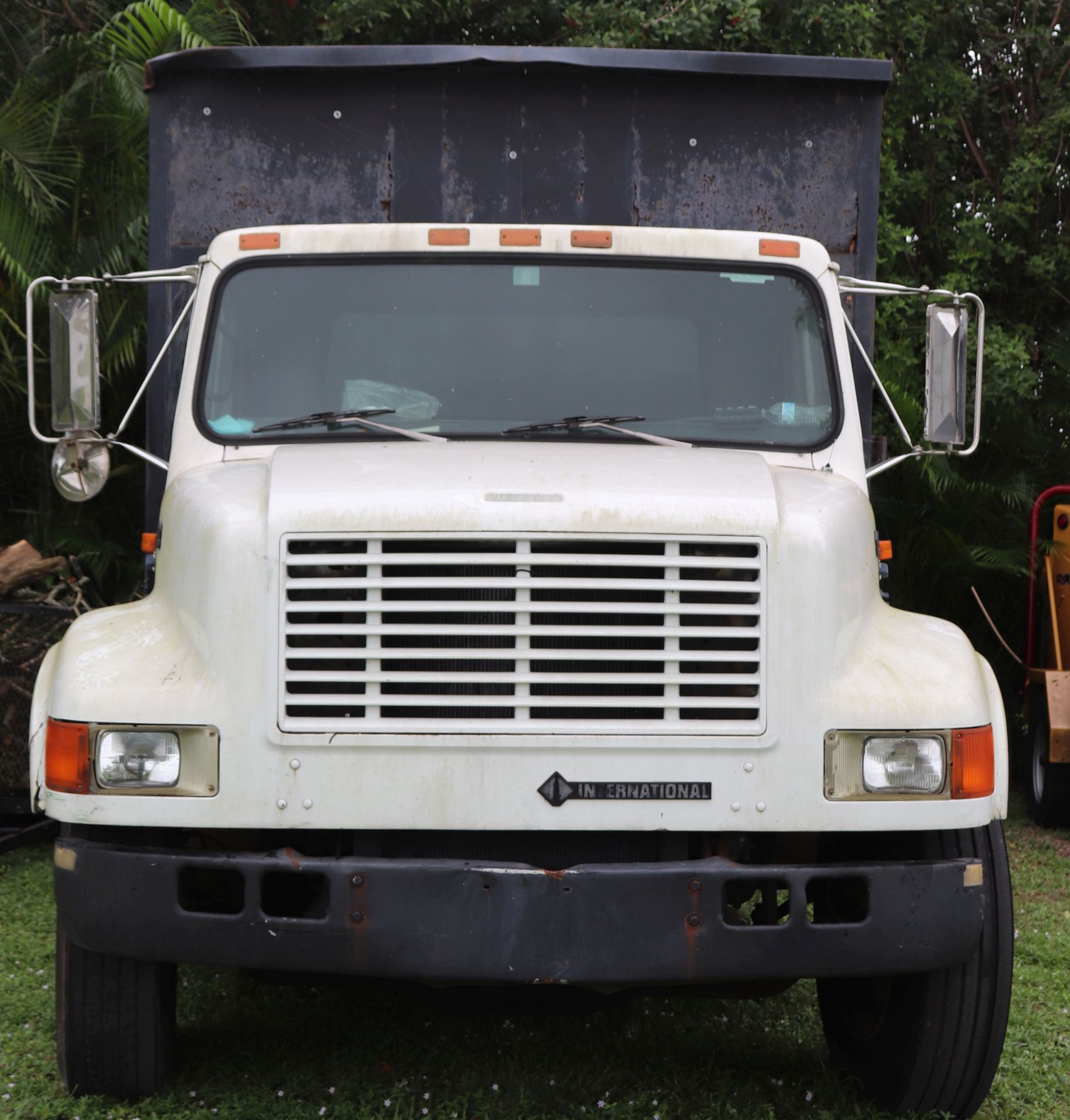 1993 International 4700 DT466 Dump Truck, Diesel, 4x2, 809219 miles, Vin: 1HTSAZRMOPH480989 - Image 2 of 14