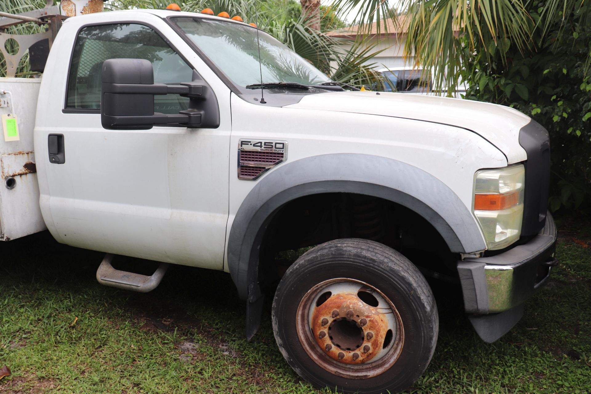 2008 Ford F-450 Vin: 1FDXF46R08ED87086 With Altec telescoping lift - Image 2 of 24