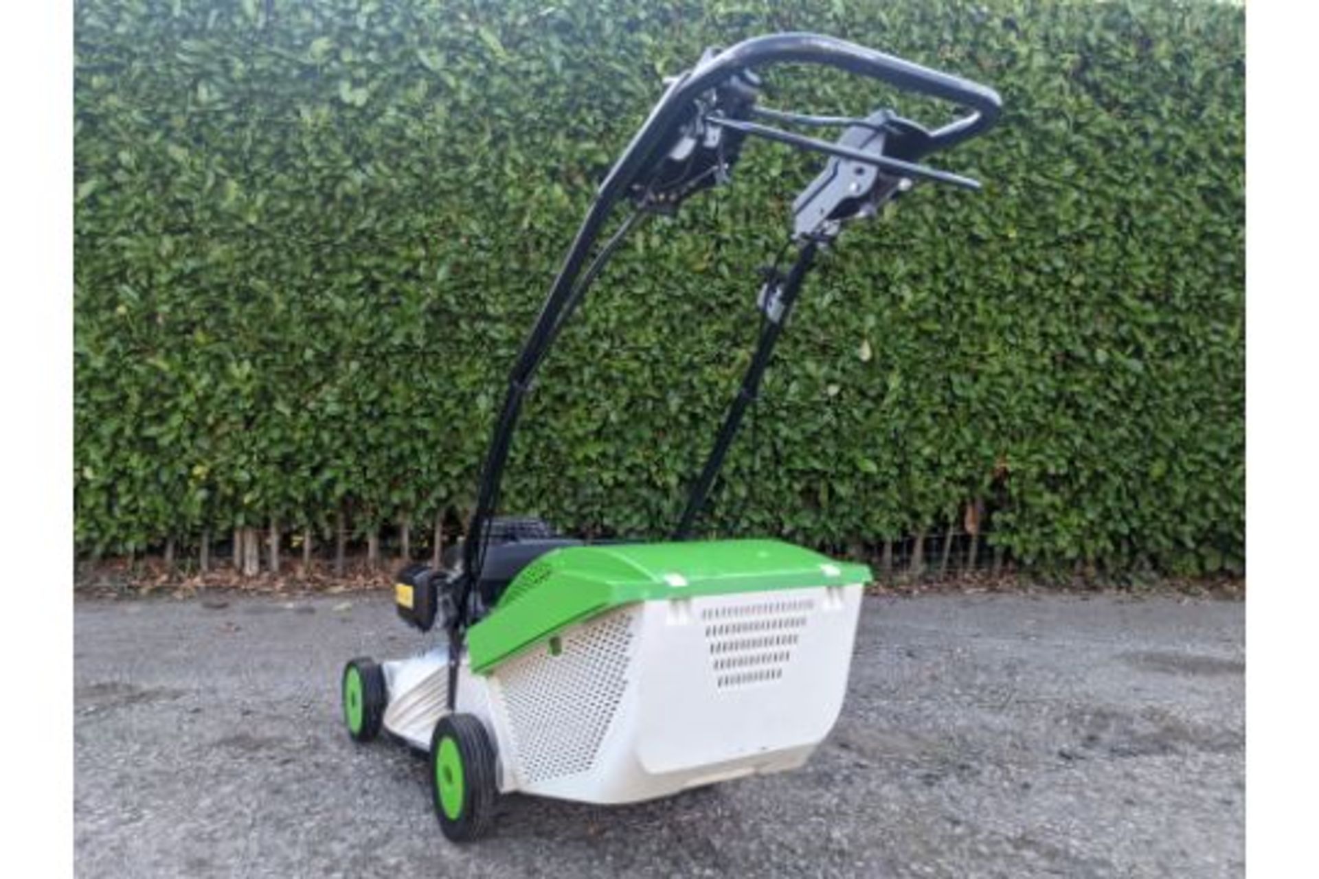 2019 Etesia Pro 46 PHCT 18" Self Propelled Lawn Mower - Image 4 of 5