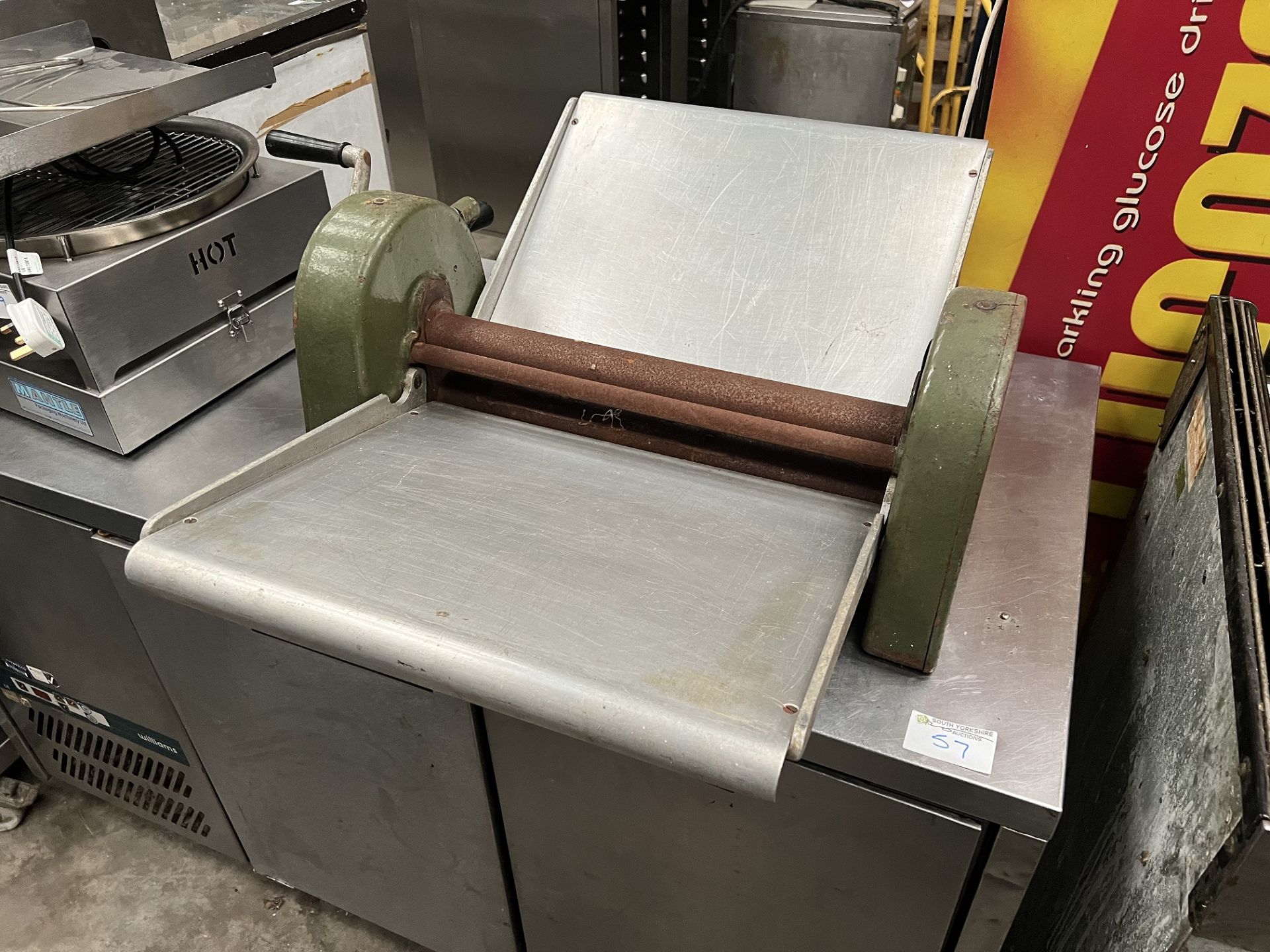 Table Top Pastry Roller