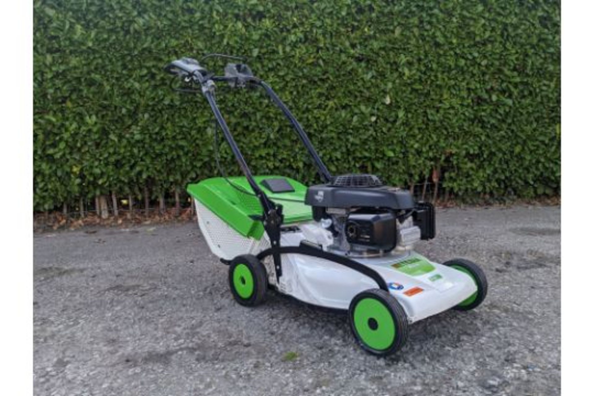 2019 Etesia Pro 46 PHCT 18" Self Propelled Lawn Mower - Image 3 of 5