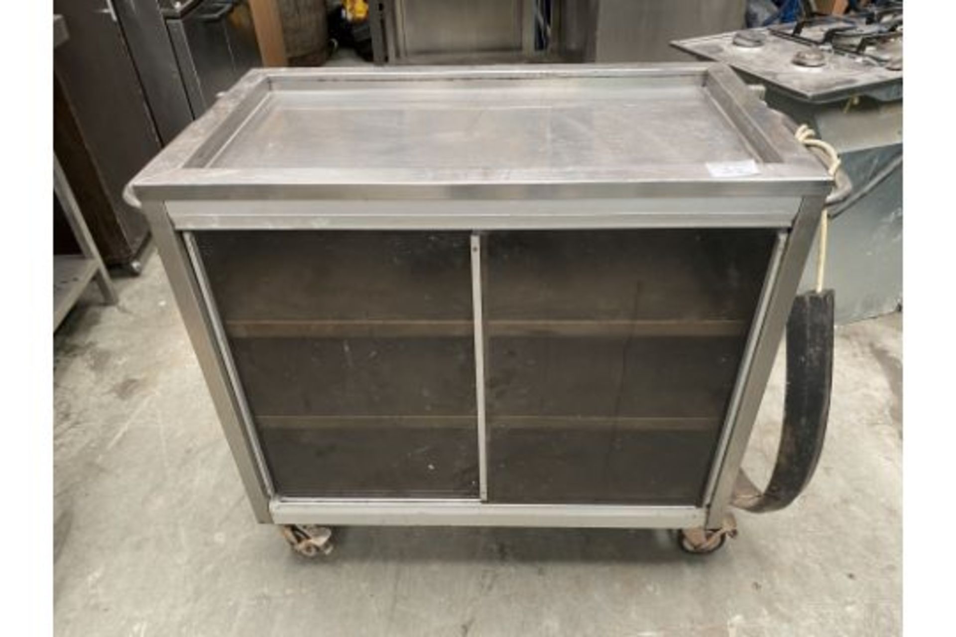 Grundy Hot Cupboard and Tray Slide