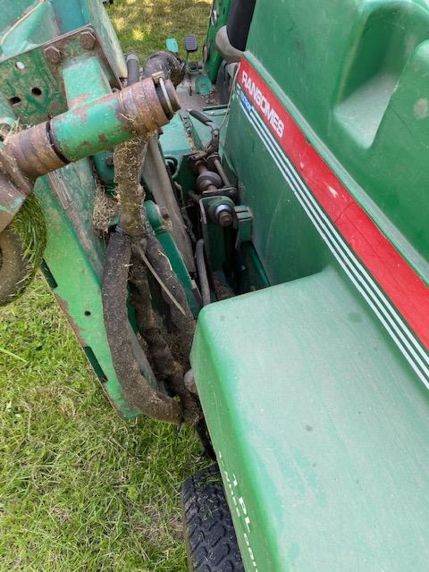 Ransomes Jacobsen ride on mower - Image 8 of 9