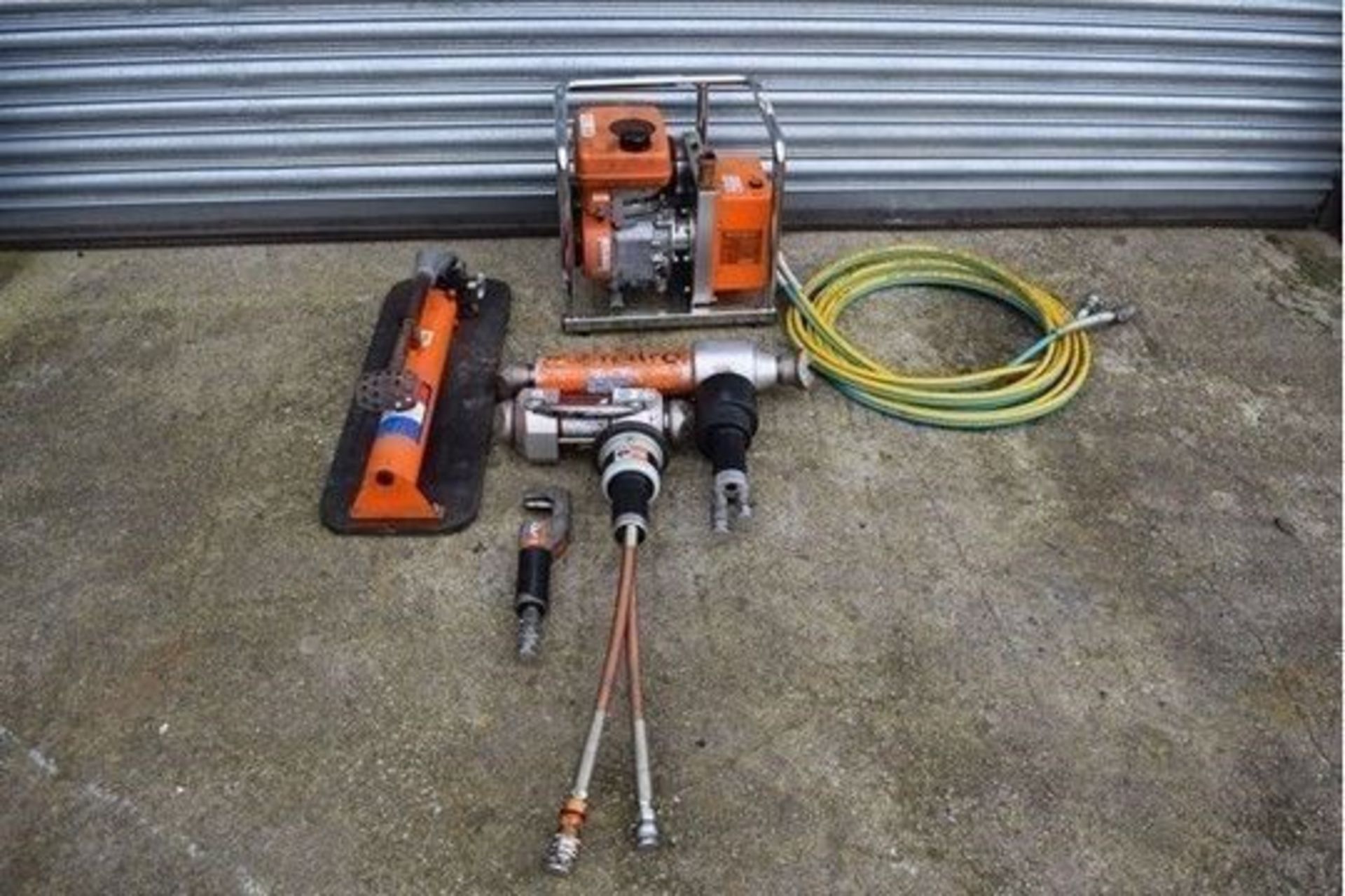 Holmatro Vehicle Rescue Tools Set 1 - Image 2 of 6