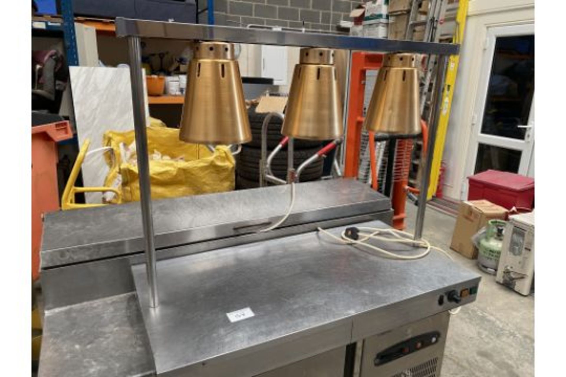 3 Lamp Heated Base Carvery Pad