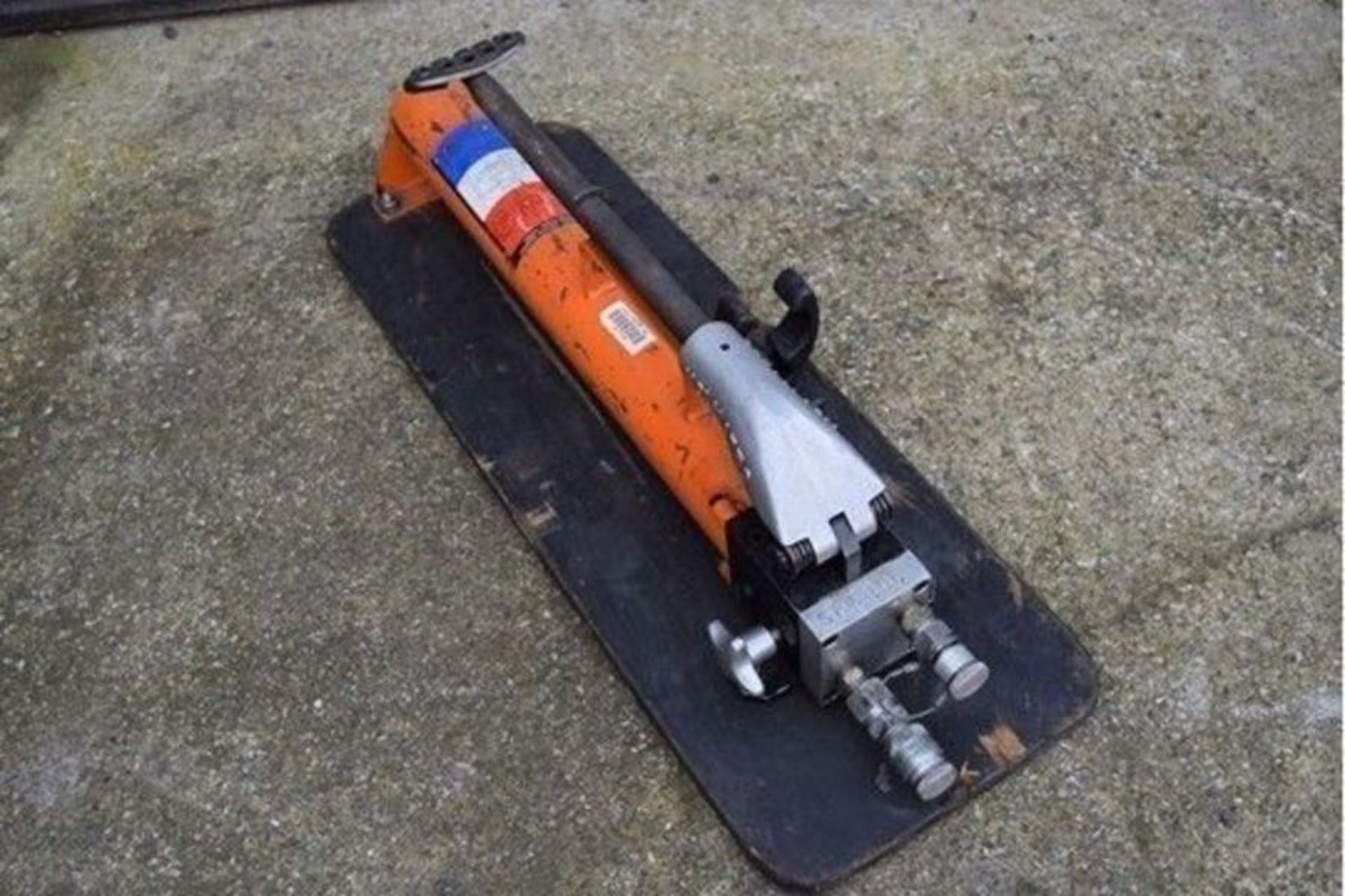 Holmatro Vehicle Rescue Tools Set 2 - Image 6 of 8