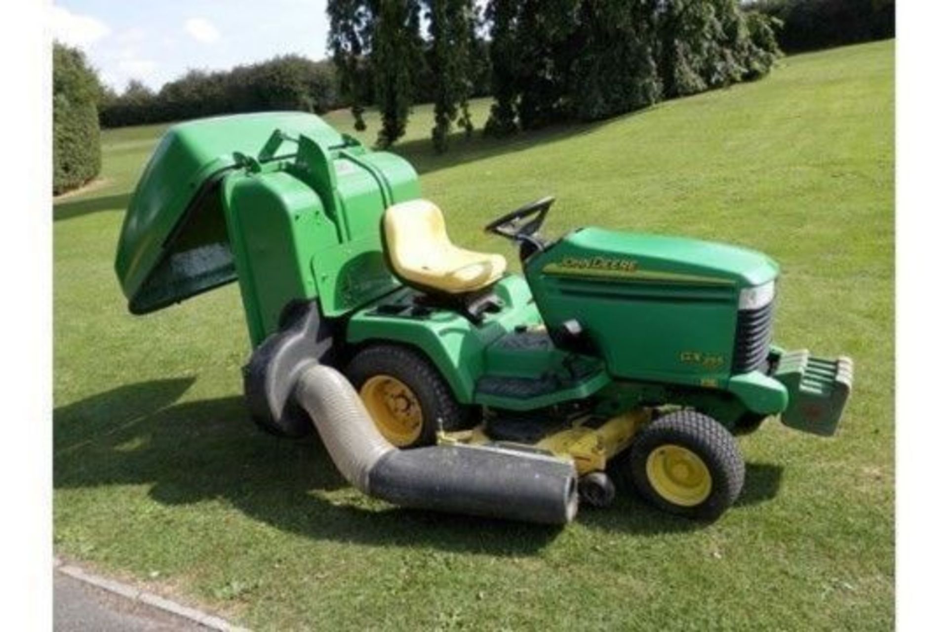 2003 John Deere GX355 Ride On Rotary Mower - Image 4 of 7