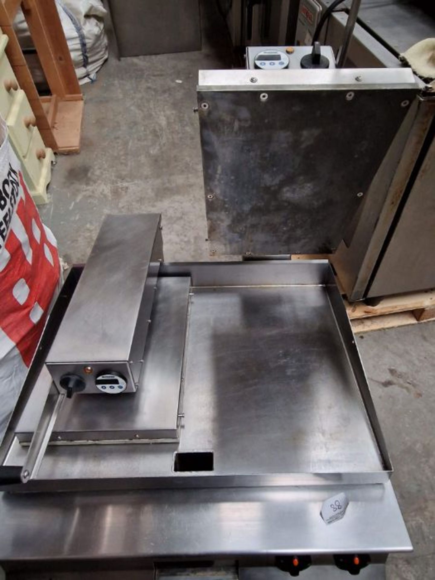 Lincat Stork double clam grill. - Image 3 of 3