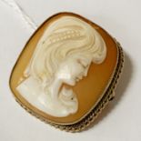 9CT GOLD CAMEO BROOCH