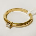 GOLD & DIAMOND SOLITAIRE RING SIZE M