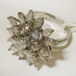 18CT WHITE GOLD DIAMOND RING COMPRISING OF 22 MARQUISE & PEAR SHAPE STONES - RING SIZE M