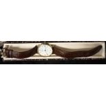 9CT GOLD GENTS BEAUMONT QUARTZ WATCH