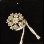 18CT WHITE GOLD & DIAMOND CLUSTER RING - SIZE K - APPROX. 5.1 GRAMS
