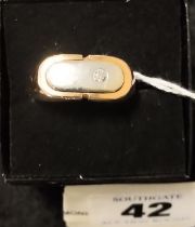 14CT YELLOW GOLD & DIAMOND RING - SIZE S - 8.4 GRAMS APPROX.