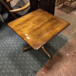 ANTIQUE GEORGE III MAHOGANY TILT TOP TABLE