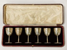 CASED HM SILVER GOLDSMITH & CO SIX GOBLET SET - APPROX 6 ozs