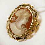 9CT GOLD CAMEO BROOCH /PENDANT 4.8 GRAMS APPROX 15CM (H)