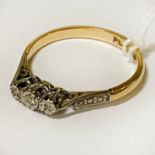 PLATINUM & 18CT GOLD & DIAMOND RING - APPROX 2.7G SIZE N