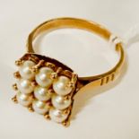 GOLD & PEARL RING APPROX 3.8G - SIZE M