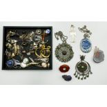 QUANTITY OF SILVER & WHITE METAL JEWELLERY & OTHER COSTUME JEWELLERY