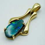 14CT GOLD & OPAL STONE PENDANT