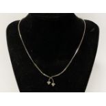 14CT WHITE GOLD & DIAMOND NECKLACE - APPROX 10.4 GRAMS 40CMS APPROX (LENGTH)