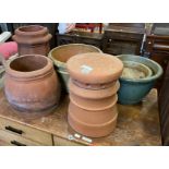 QTY OF TERRACOTTA POTS