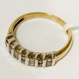 18CT GOLD DIAMOND RING - SIZE M