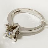 14CT DIAMOND 0.72CT & GOLD RING SIZE N