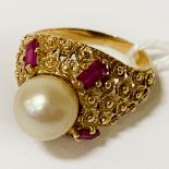 22 CT. GOLD PEARL & RUBY RING - SIZE I