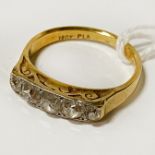 18CT GOLD & DIAMOND RING