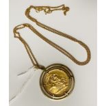 1958 FULL SOVEREIGN ON PENDANT WITH 14CT GOLD CHAIN