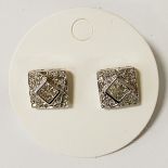 18CT WHITE GOLD DIAMOND STUD EARRINGS