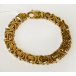 9 CT. YELLOW GOLD CHANEL STYLE BRACELET - 58 GRAMS APPROX.