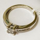 18CT GOLD DIAMOND RING - SIZE M/N 3.5 GRAMS APPROX