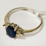 18CT WHITE GOLD SAPPHIRE RING - SIZE J 2.1 GRAMS APPROX